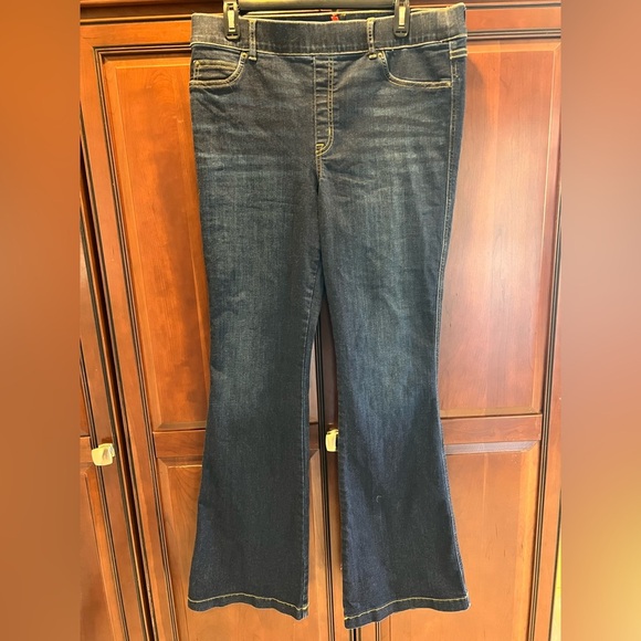 Spanx Flare Jeans Pull On Elastic Waist Midnight Shade Dark Wash - XL - Picture 1 of 9